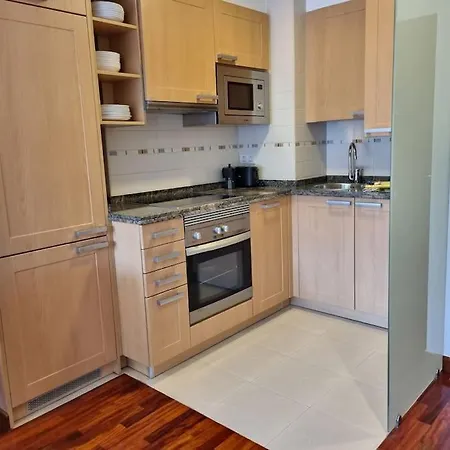 Apartment 604b - Con Garaje