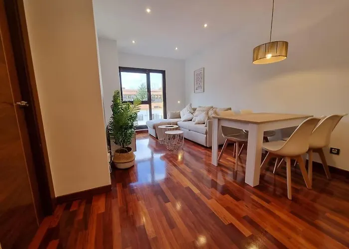 604b - Con Garaje By R2r Consulting Oviedo